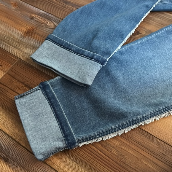 J. Jill denim high- rise cropped shore wash 4 - Picture 4 of 10